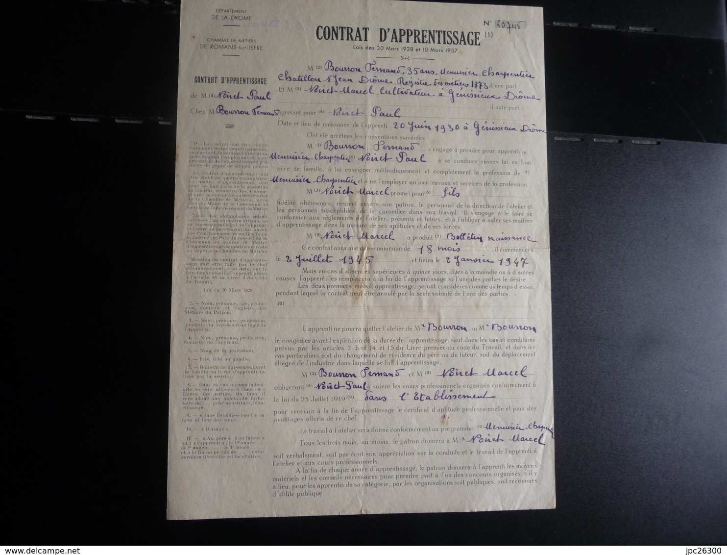 CONTRAT D'APPRENTISSAGE D'un Menuisier-Charpentier En 1945 -Département De La Drôme. - Straßenhandel Und Kleingewerbe