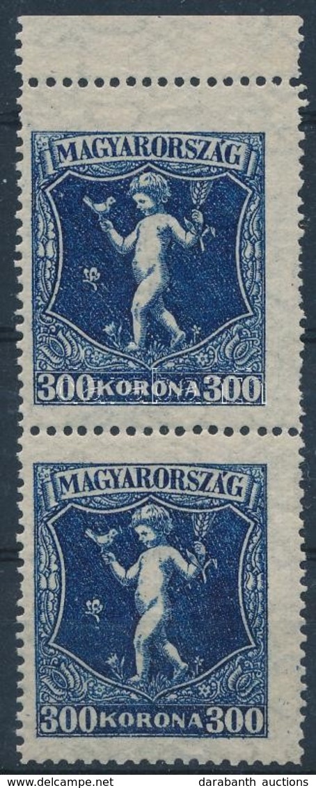 ** 1924 Jótékonyság 300K Függőleges ívszéli Pár, A Felső Bélyeg 2 Mm-el Magasabb - Otros & Sin Clasificación