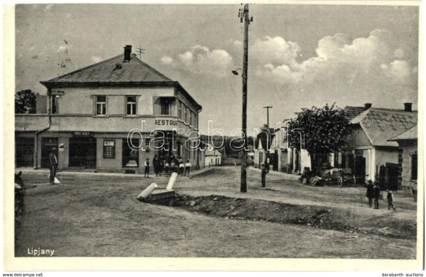 T2/T3 Héthárs, Lipjany, Lipany; Utcakép, Max Hudy üzlete, étterem. Kiadja Leopold Krischer / Street View, Shops, Restaur - Non Classés