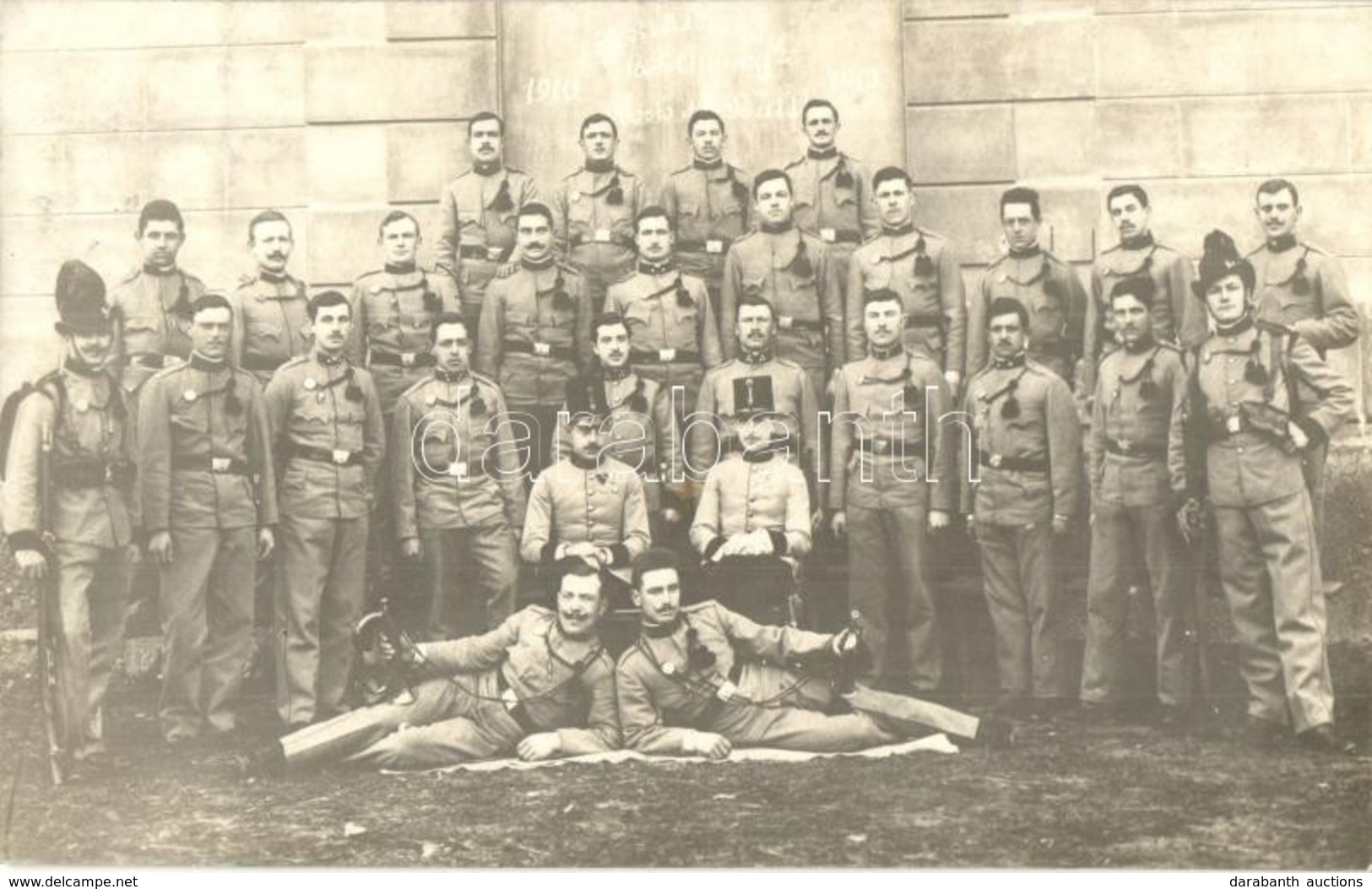 ** T2 Innsbruck, K.u.K. Austro-Hungarian Military, Soldiers' Group Photo. Fotograf. Atelier 'Zech' - Non Classés