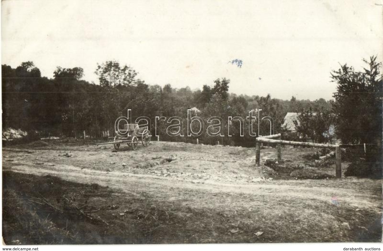 ** T2 Trén Fogadására Előkészített Terep, Szekér Két Hordóval / WWI Austro-Hungarian K.u.K. Military, Ground Prepared Fo - Non Classés