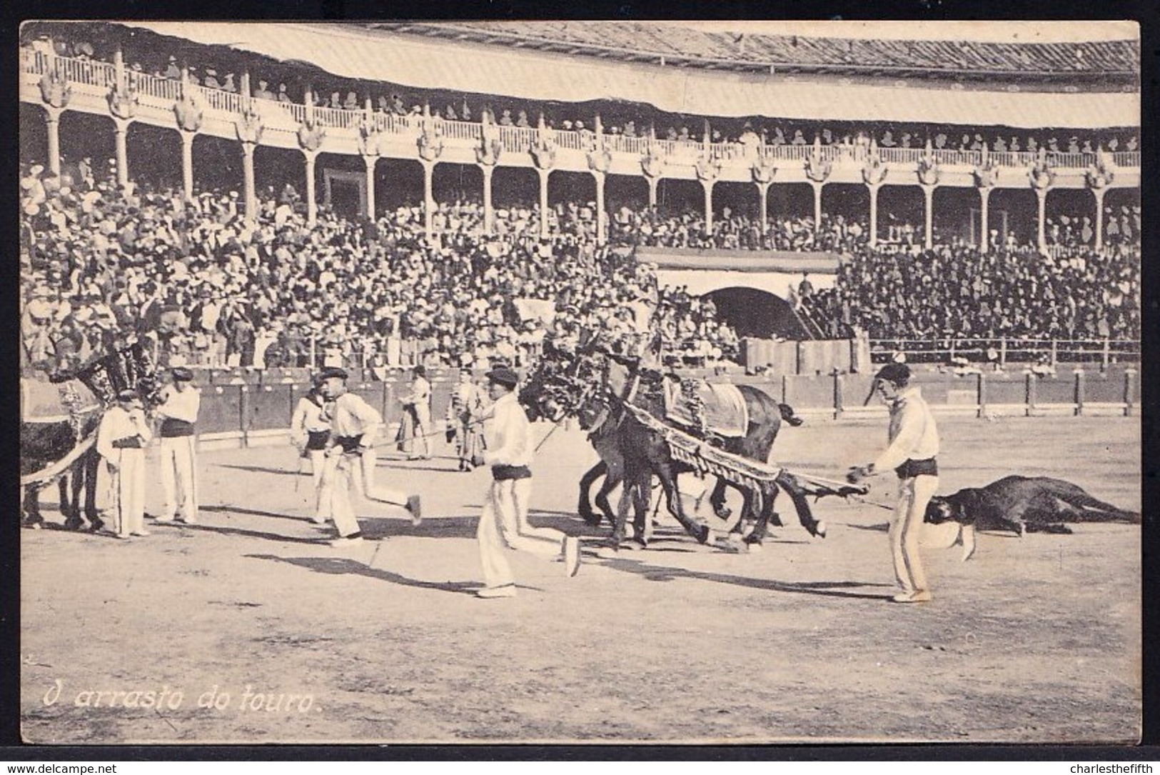 CPA PORTUGAISE - PORTUGAL * O ARRASTO DO TOURO * - Corrida