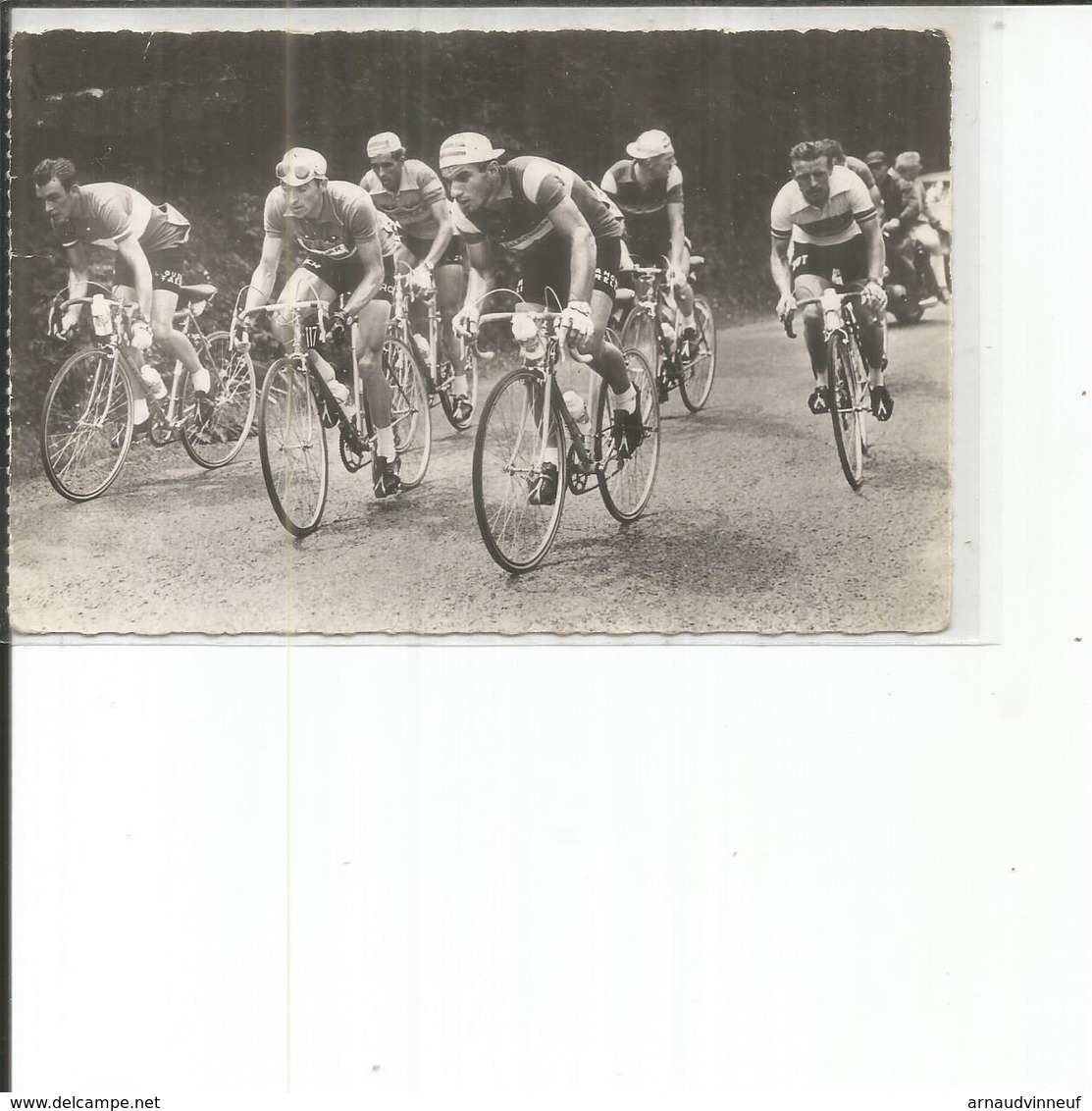 GROUPE DE CYCLISTES - Cyclisme