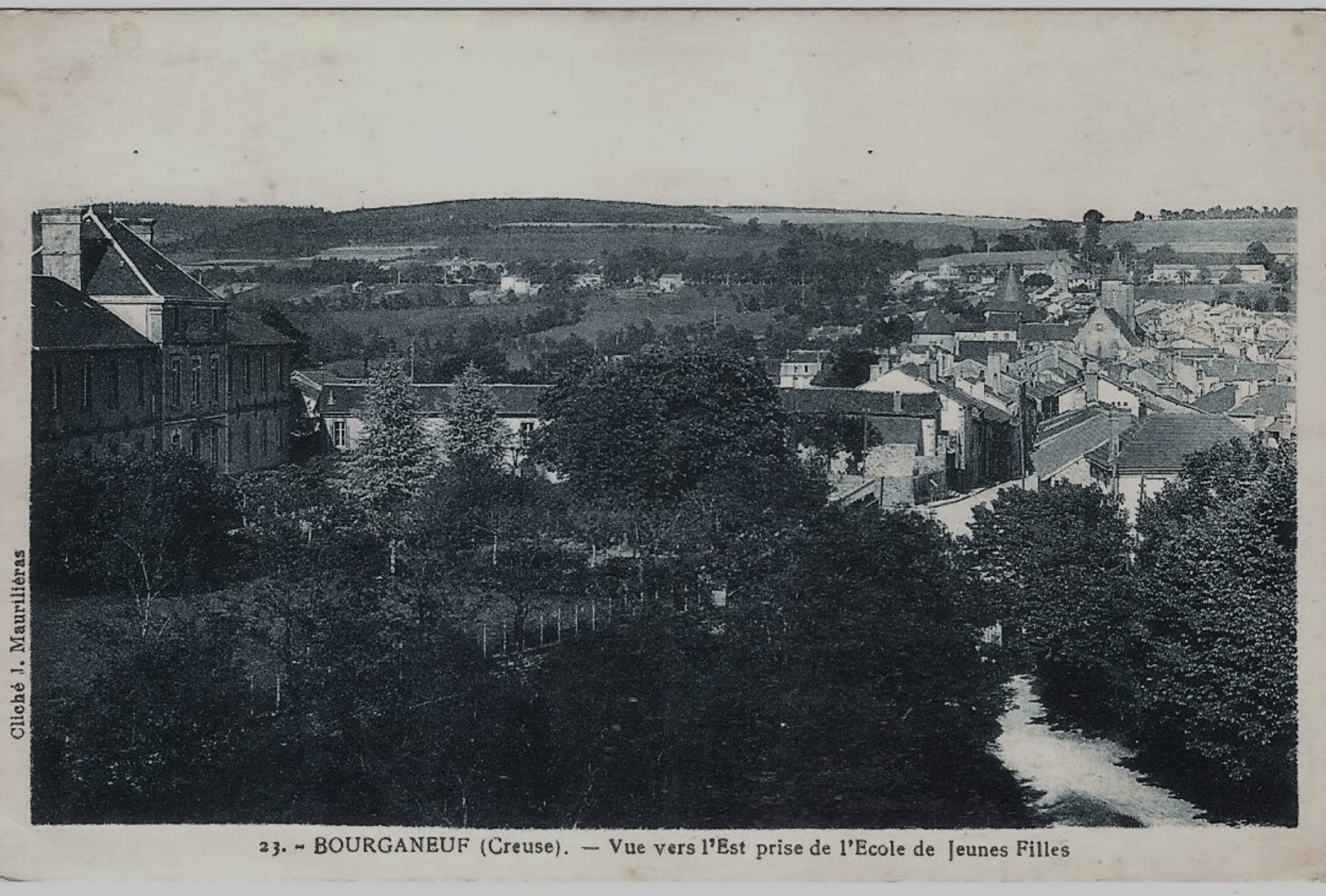 BOURGANEUF - Vue Vers L'Est Prise De L'Ecole De Jeunes Filles - Bourganeuf