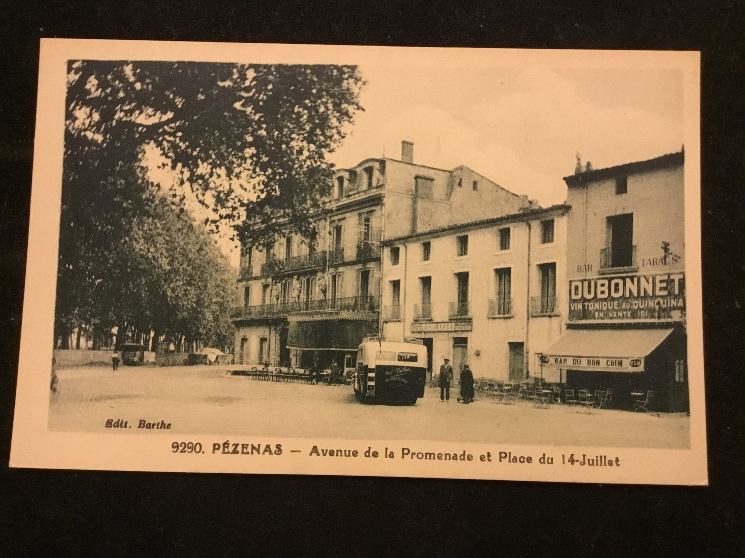 Pezenas Avenue De La Promenade Et Place Du 14 Juillet - Pezenas