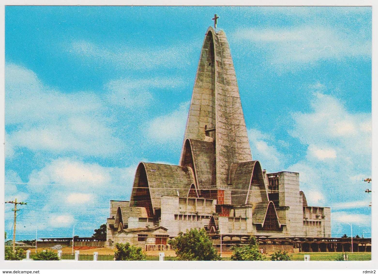 1483/ HIGUEY, Dominican Republic. Church Basilica Ntra. Señora (Our Lady) De La Altagracia (1974).- Non écrite. Unused. - República Dominicana