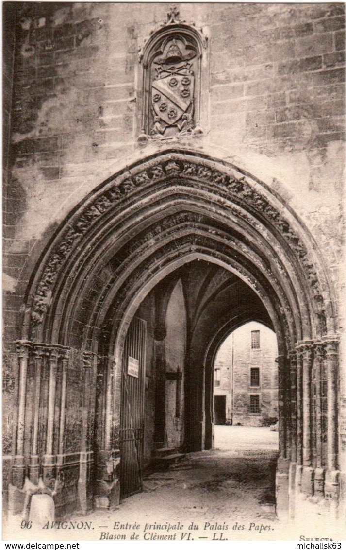 4RTH 551. AVIGNON - ENTREE PRINCIPALE DU PALAIS DES PAPES - Avignon (Palais & Pont)