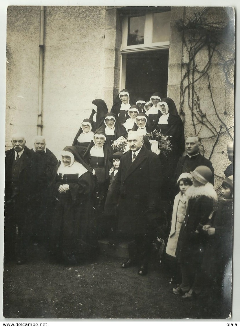 PHOTO ORIGINALE  D'un Groupe De Religieuses à LOGUIVY PLOUGRAS              Pa19 - Personnes Anonymes