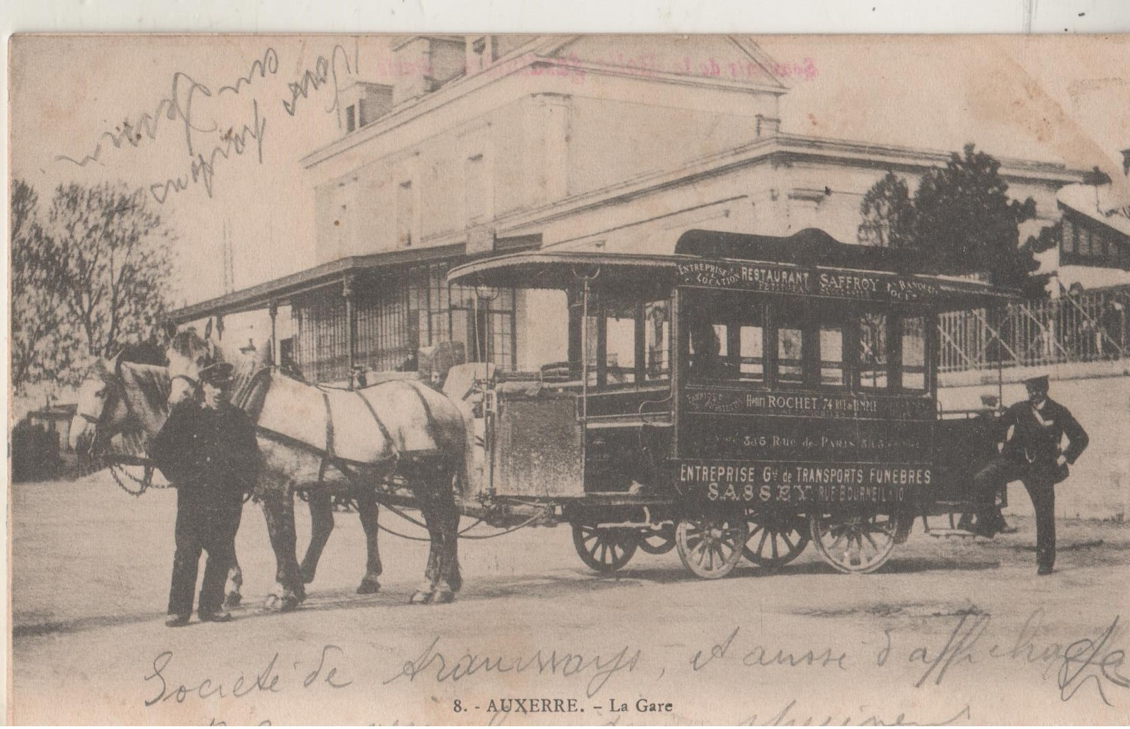 CPA 89. AUXERRE. La Gare. Gros Plan Attelage - Auxerre