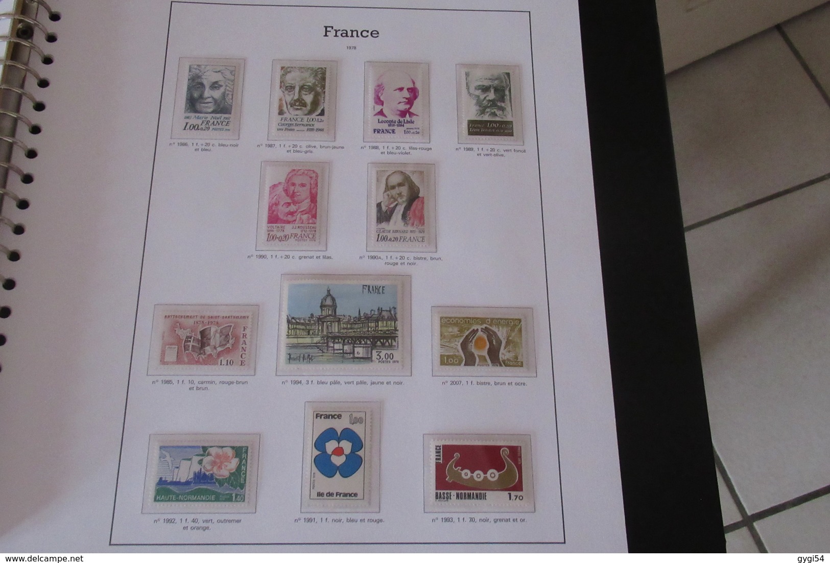 Album  yt  luxe 1970 à 1978 timbres poste complet  n**  MNH