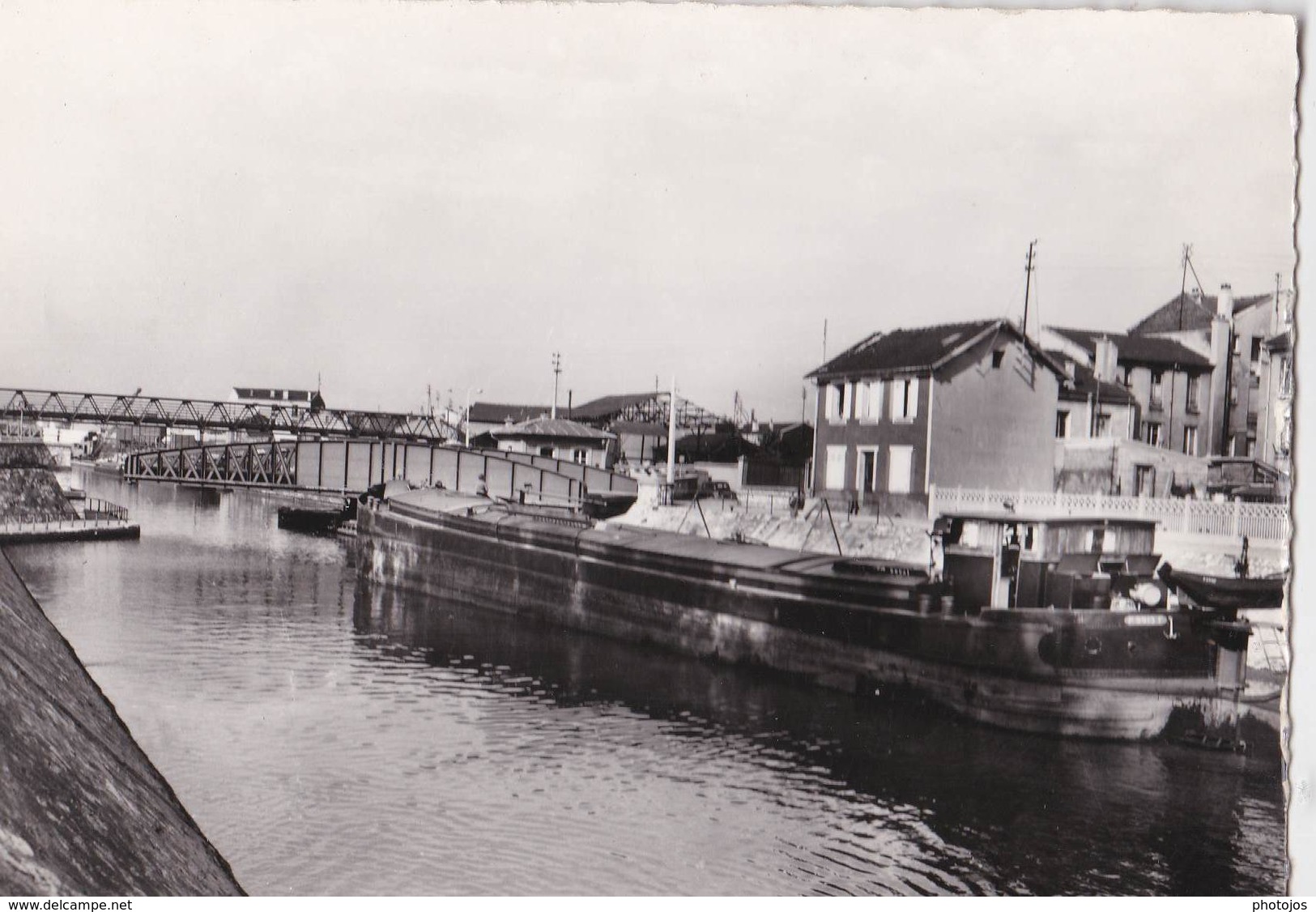 CPM : Aubervilliers (93)   Batellerie Pont Tournant Sur Le Canal   Péniche   Ed Abeilles Carte - Aubervilliers