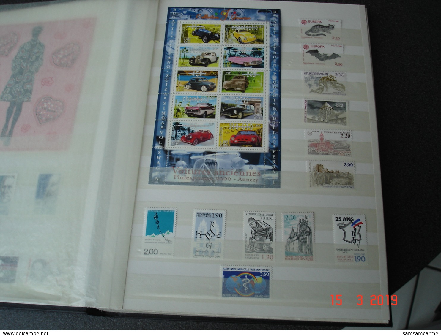 ALBUM CONTENANT TIMBRES,BLOCS FEUILLETS ET CARNETS NEUFS LUXE DE FRANCE   TRES BELLE COTE - Collections (en Albums)