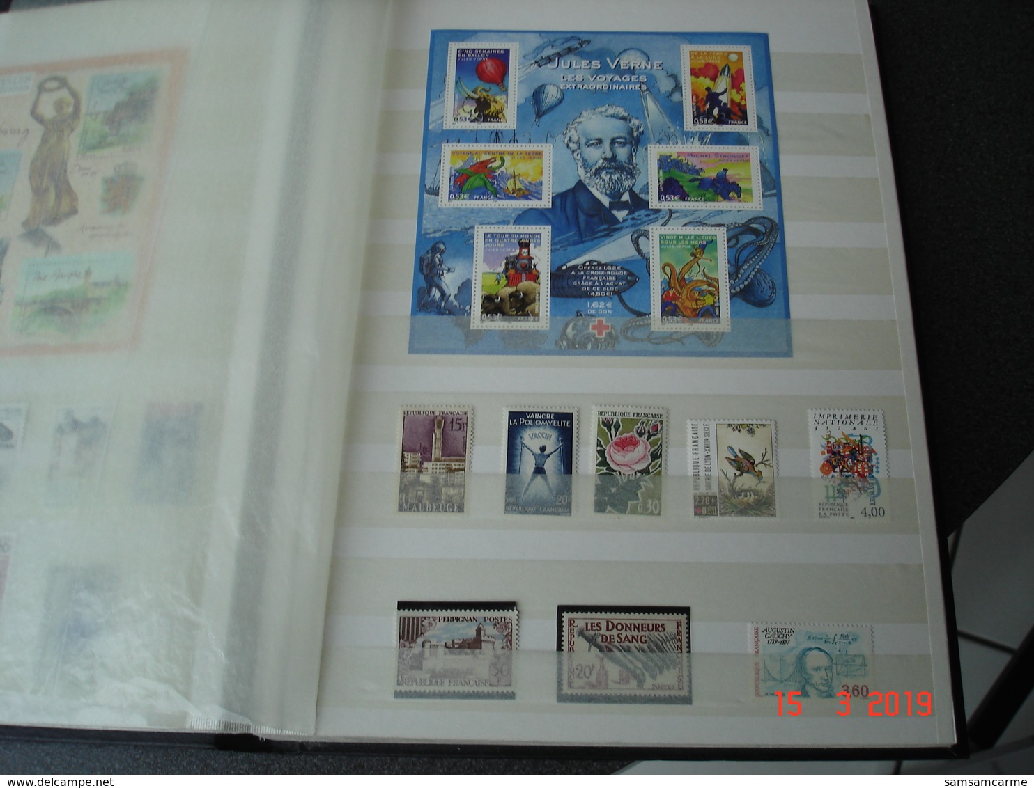 ALBUM CONTENANT TIMBRES,BLOCS FEUILLETS ET CARNETS NEUFS LUXE DE FRANCE   TRES BELLE COTE