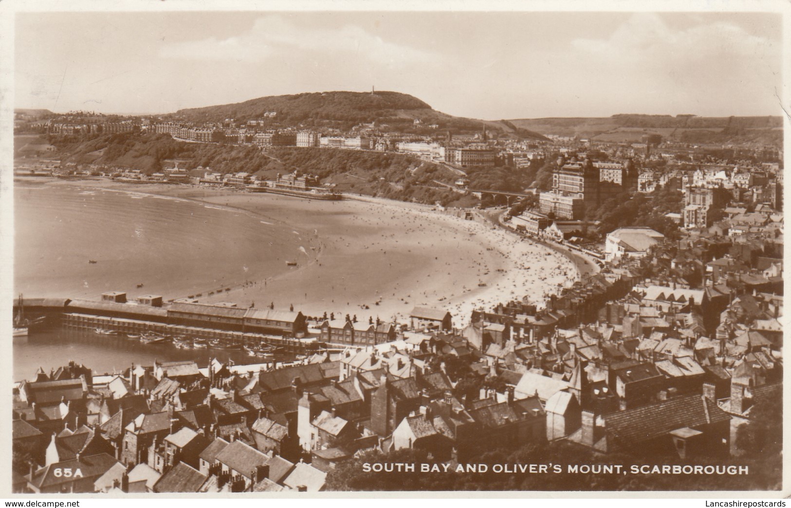 Postcard South Bay And Oliver's Mount Scarborough RP PU 1956 My Ref  B12910 - Scarborough