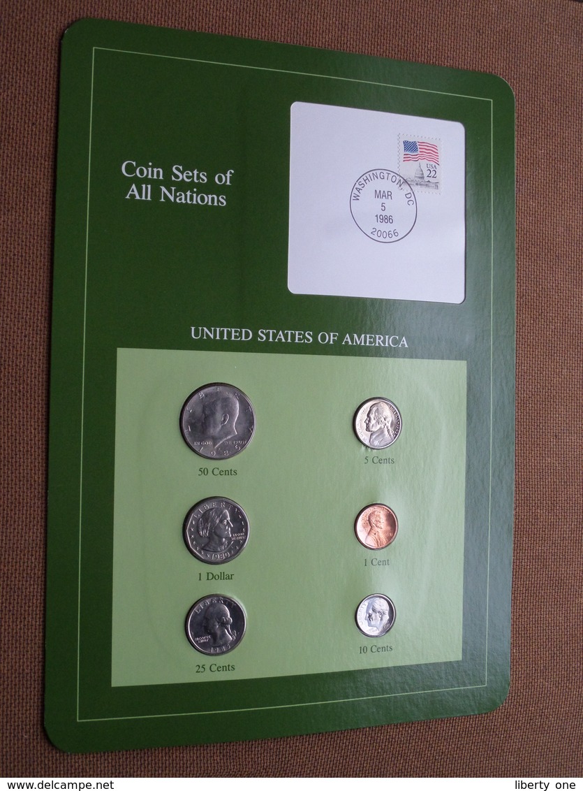 UNITED STATES OF AMERICA ( From The Serie Coin Sets Of All Nations ) Card 20,5 X 29,5 Cm. ) + Stamp '86 ! - Sammlungen