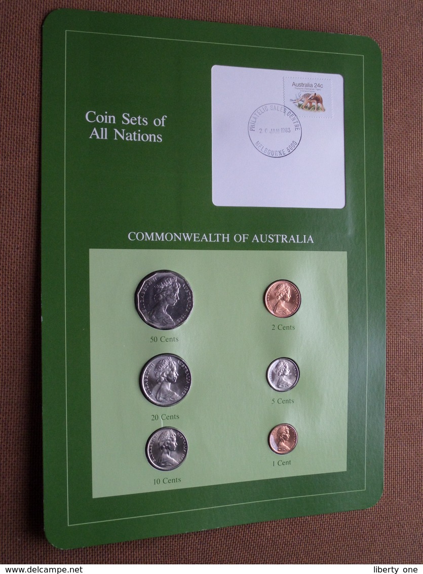 COMMONWEALTH OF AUSTRALIA ( From The Serie Coin Sets Of All Nations ) Card 20,5 X 29,5 Cm. ) + Stamp '83 ! - Ohne Zuordnung