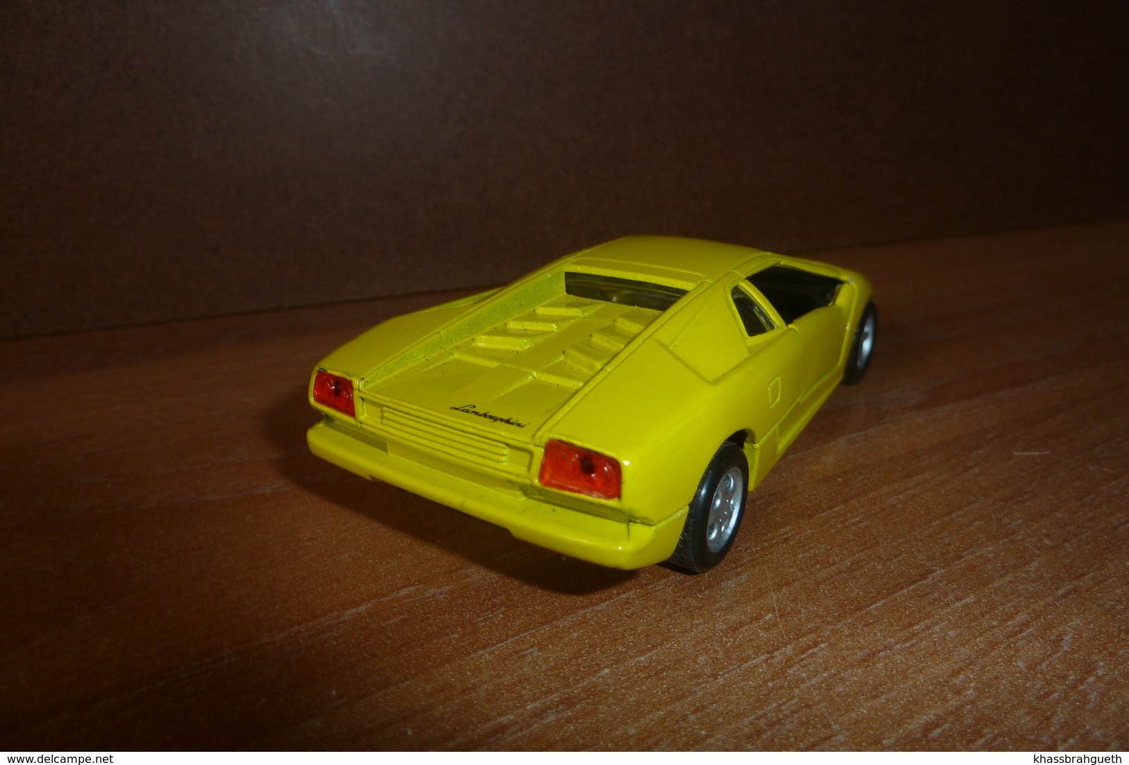 LAMBORGHINI DIABLO . MAISTO (1/40)