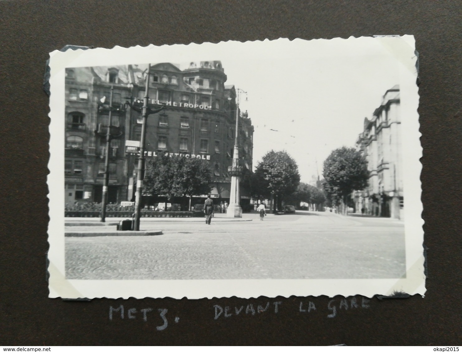 120 PHOTOS ORIGINALES NOIR-BLANC DONT PHOTOS DE VOYAGE D UN JEUNE HOMME ET D UN COUPLE FRANCE SUISSE BELGIQUE ALLEMAGNE