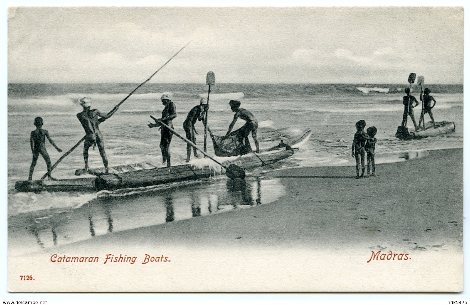 INDIA : MADRAS - CATAMARAN FISHING BOATS - India