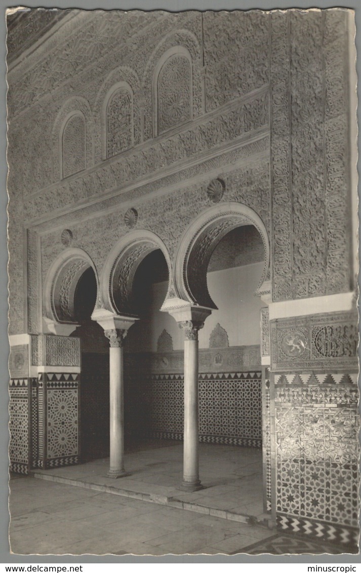 CPSM Espagne - Séville - Palais Royaux - Chambre à Coucher De La Sultane - Sevilla