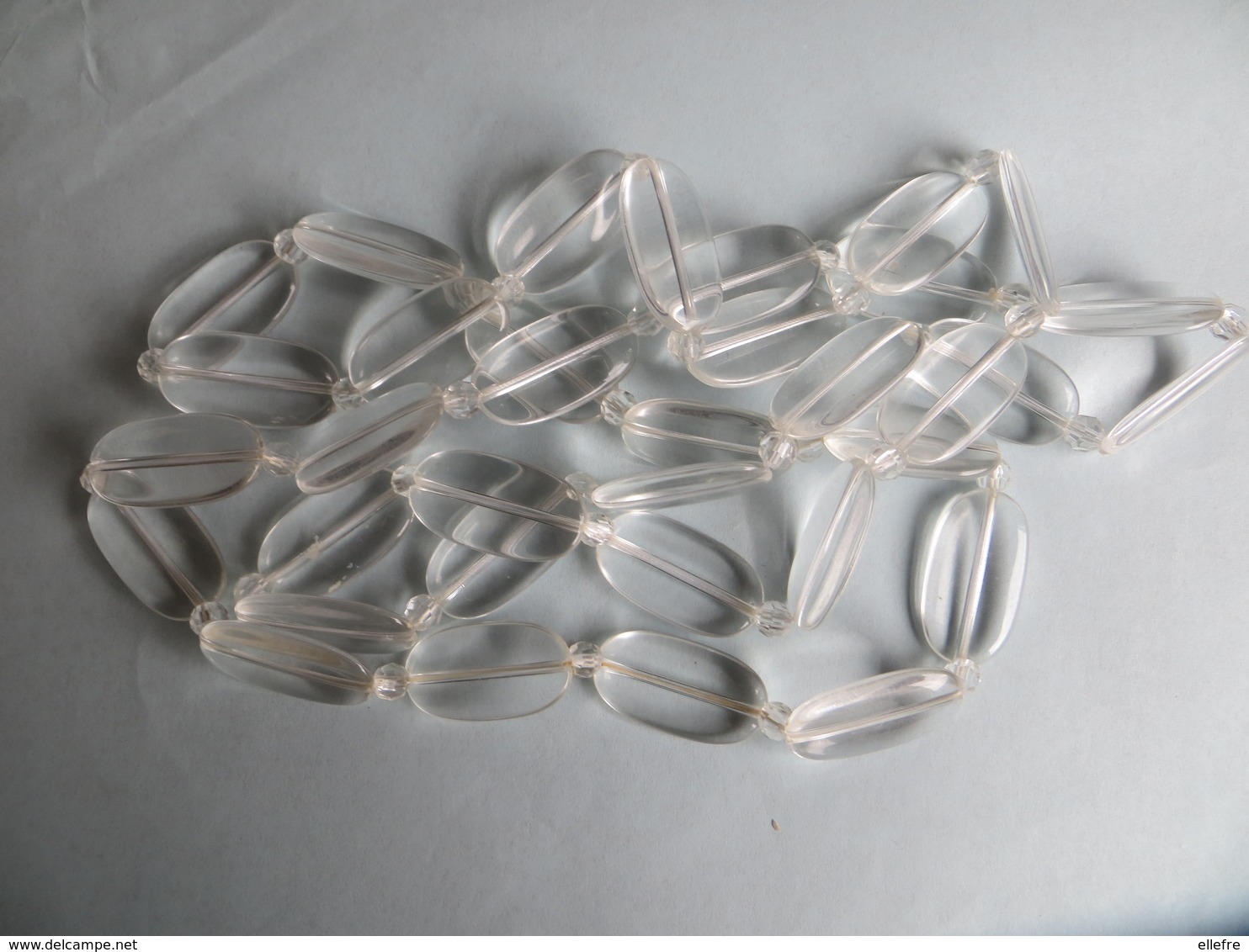 Collier Contemporain - Perles Plate Plastifiée Translucide - Sautoir 2 Rangs Sans Fermoir - Collares/Cadenas