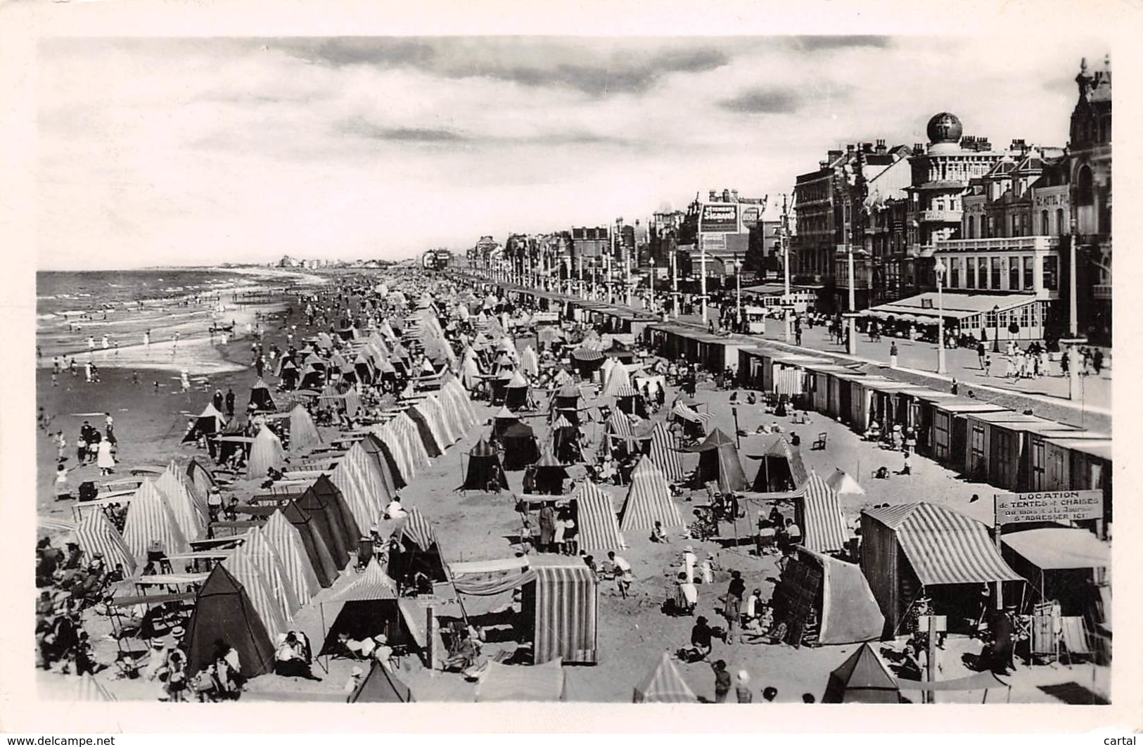 59 - MALO-les-BAINS - La Plage Et Les Tentes "La Nordiste" - Malo Les Bains