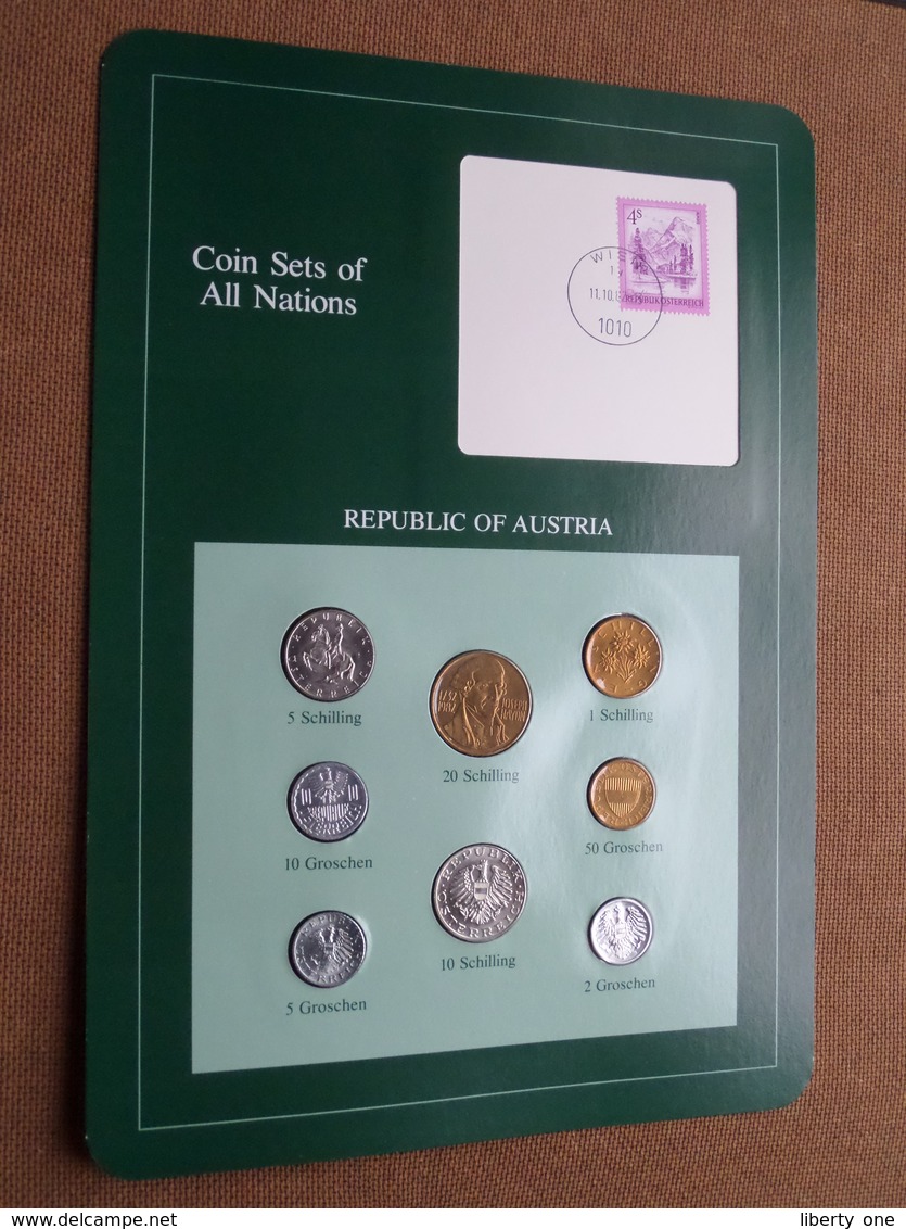 REPUBLIC OF AUSTRIA ( From The Serie Coin Sets Of All Nations ) Card 20,5 X 29,5 Cm. ) + Stamp '82 ! - Autriche