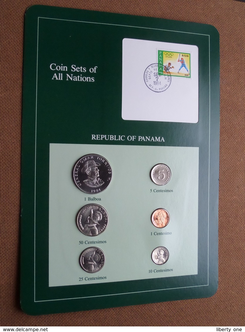 REPUBLIC OF PANAMA ( From The Serie Coin Sets Of All Nations ) Card 20,5 X 29,5 Cm. ) + Stamp '84 ! - Panama