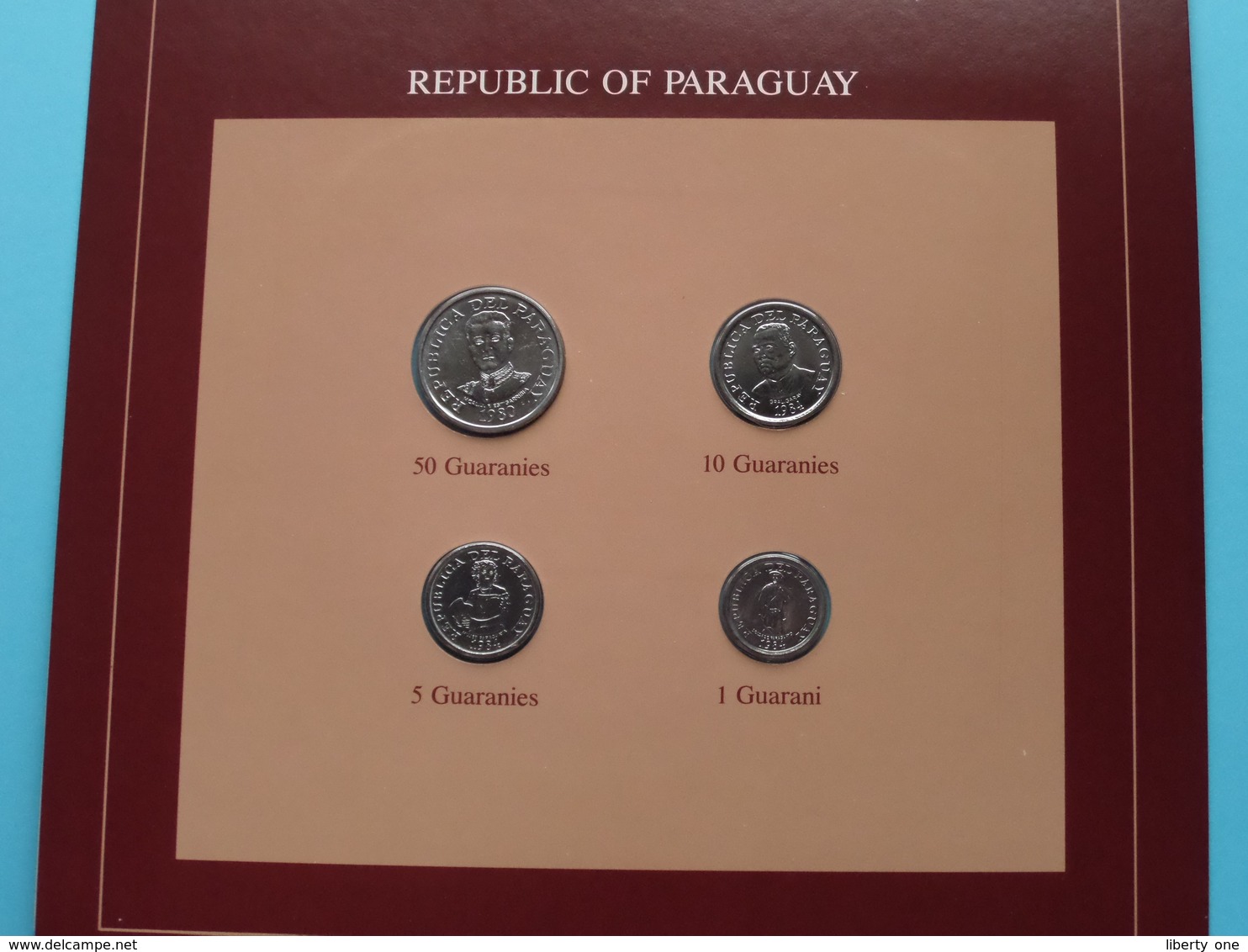 REPUBLIC OF PARAGUAY ( From The Serie Coin Sets Of All Nations ) Card 20,5 X 29,5 Cm. ) + Stamp '86 ! - Paraguay