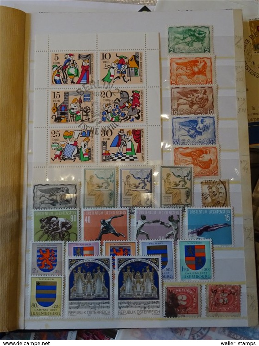 Lot With World Stamps