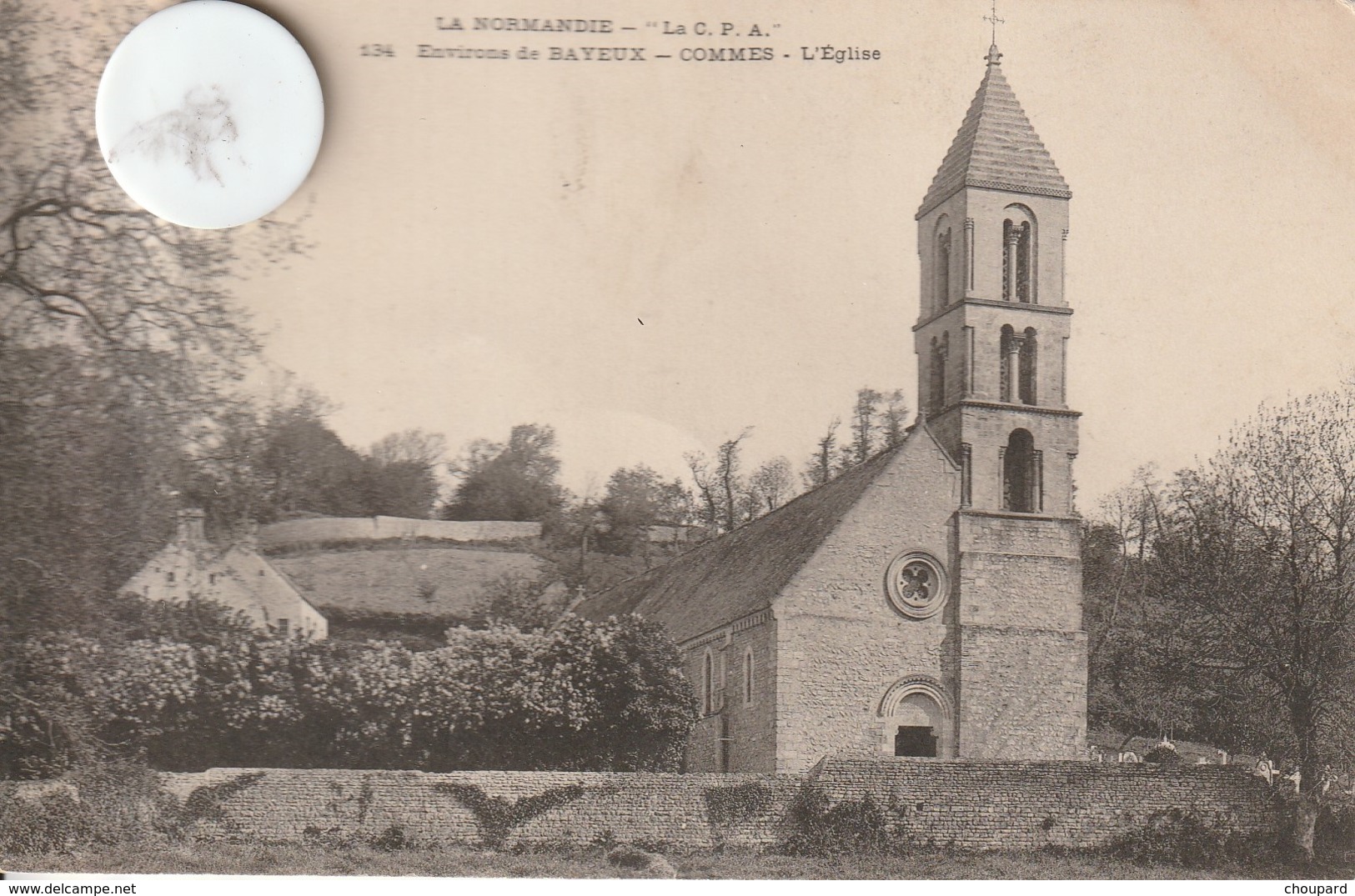 14 - Carte Postale Ancienne De BAYEUX   COMMES  L'Eglise - Bayeux