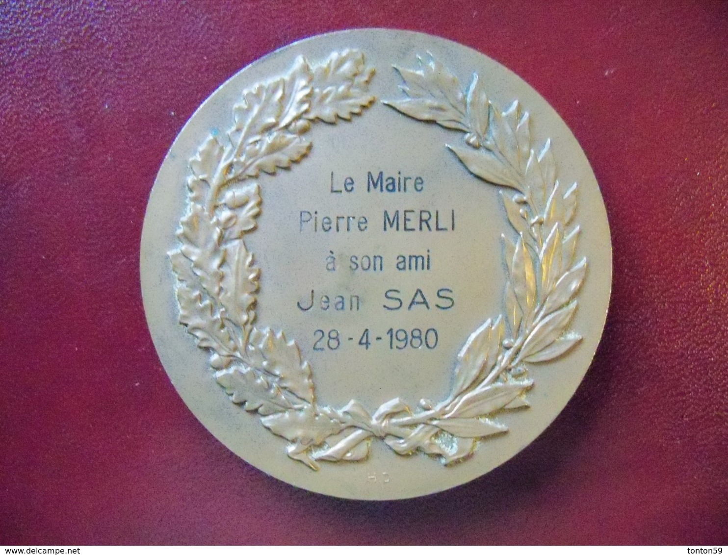 Médaille De Table Bronze CHATEAU GRIMALDI Ville De ANTIBES JUAN LES PINS Signée M LEOGNANY - Otros & Sin Clasificación