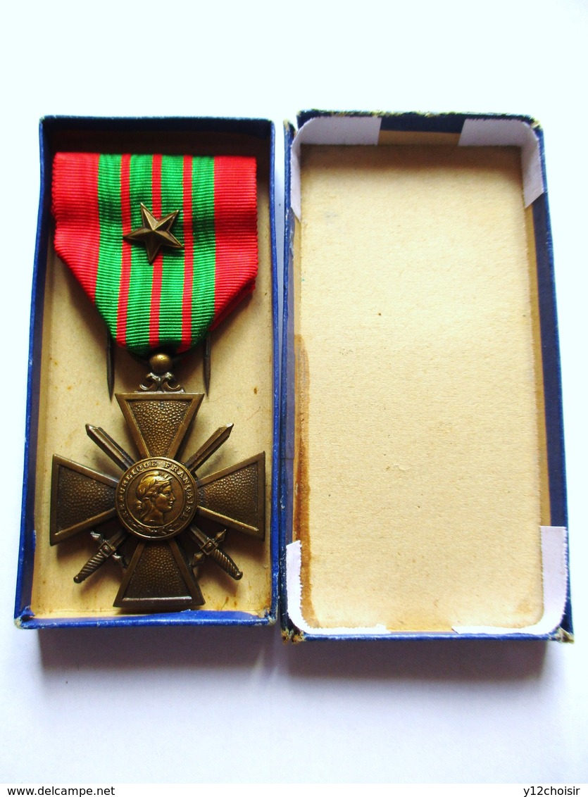 BELLE MEDAILLE CROIX ANCIEN COMBATTANT 1939 AVEC CITATION ( ETOILE ) - France