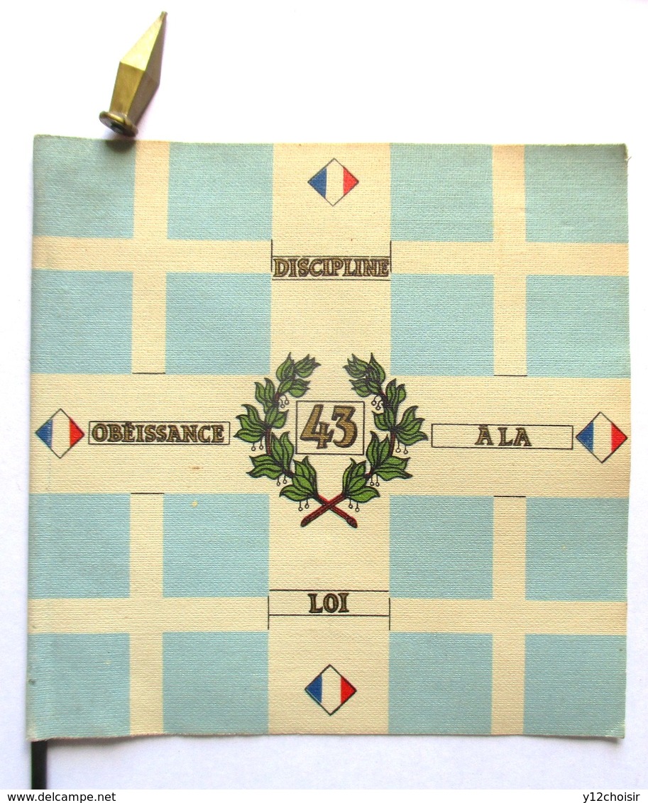 LOT DE QUATRE DRAPEAUX REPUBLIQUE FRANCAISE DISCIPLINE OBEISSANCE A LA LOI BONNET PHRYGIEN  BLEU BLANC ROUGE