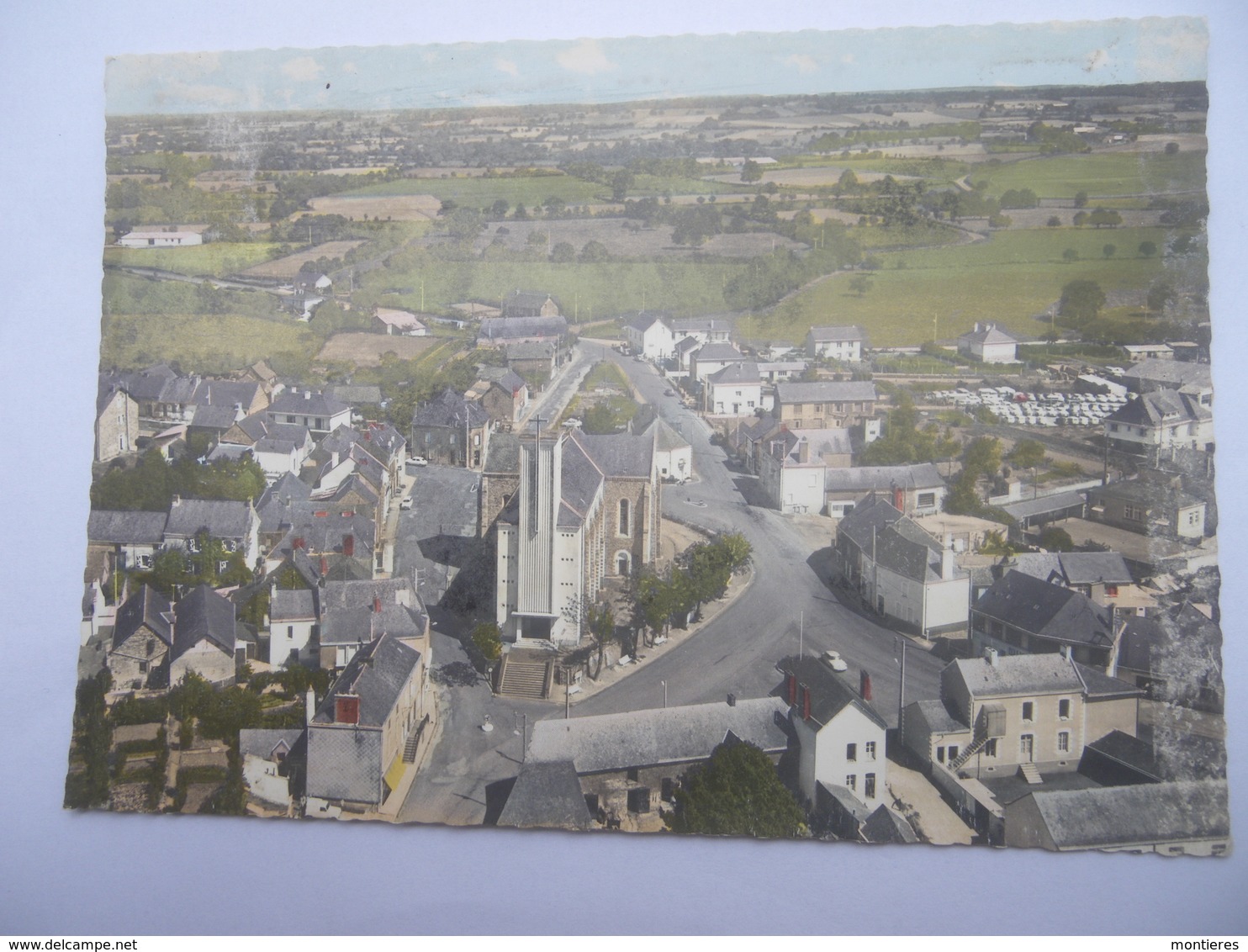 CPSM 44 LOIRE ATLANTIQUE - ERBRAY VUE GÉNÉRALE AÉRIENNE L'EGLISE - Autres & Non Classés