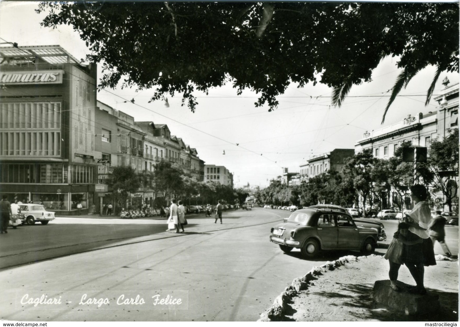 CAGLIARI  Largo Carlo Felice  Auto Vespa - Cagliari