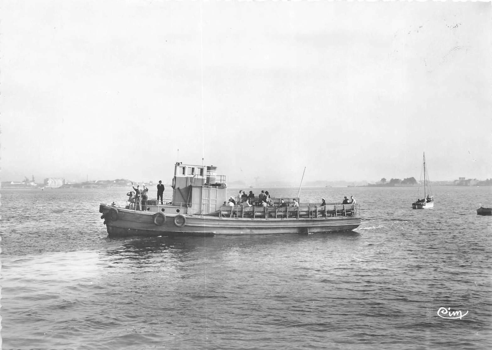 PORT LOUIS - Arrivée D'un Bateau ( Années 50 ) - Port Louis