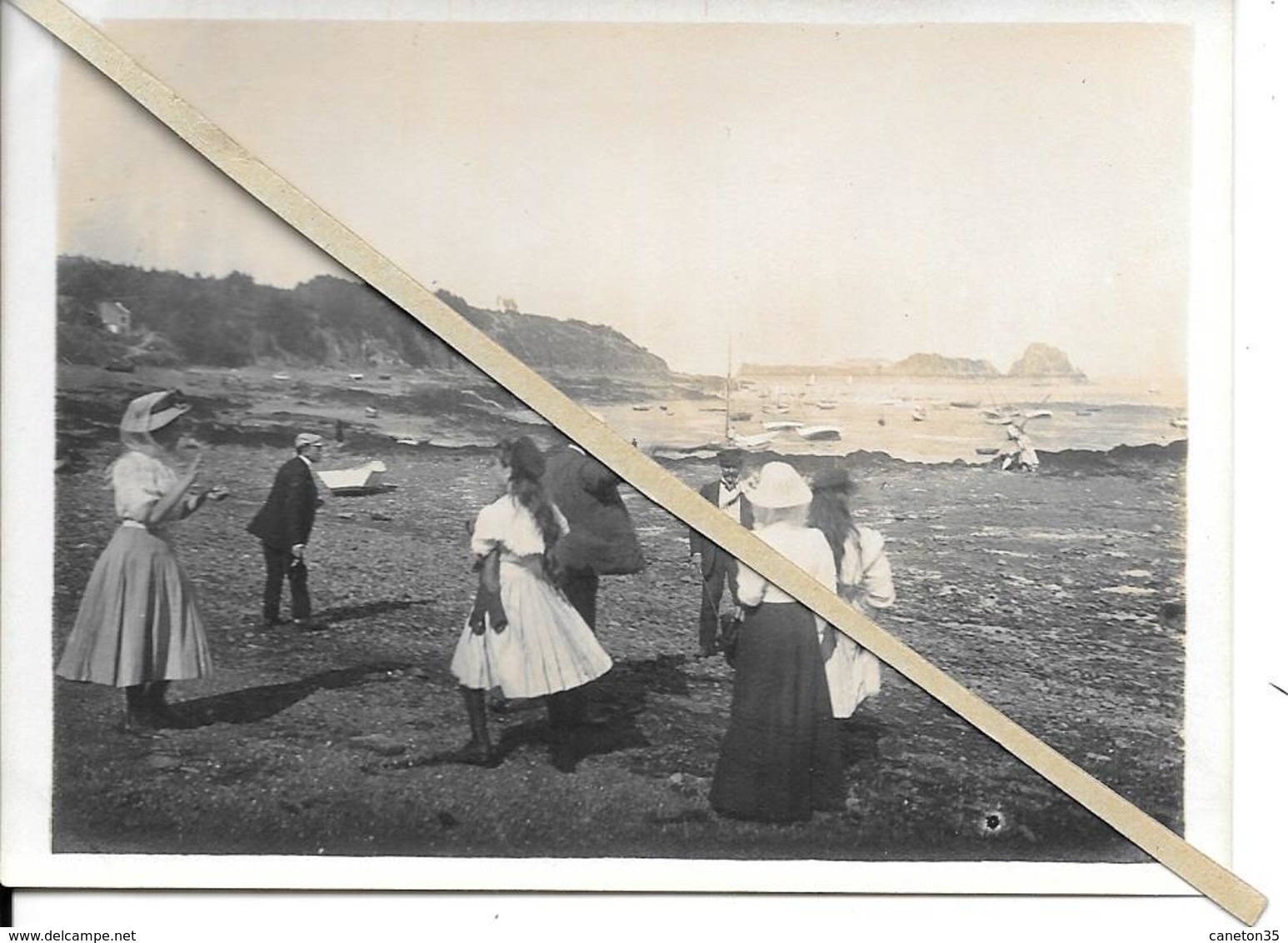 Lot 7  Photos - Cancale Scènes Sur Le Port - Format 9 X 12 Cm, Epoque 1900...même Famille - Cancale