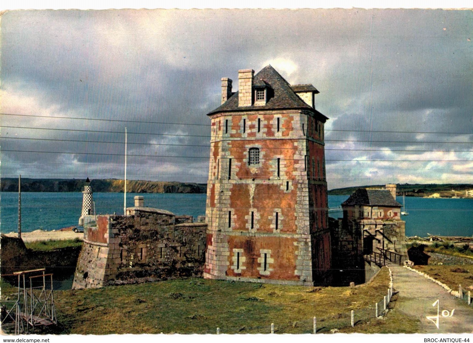 LOT N°1251 - LOT DE 60 CARTES DE CAMARET-SUR-MER  + CACHET RADE DE BREST POINTE DES ESPAGNOLS ROSCANVEL