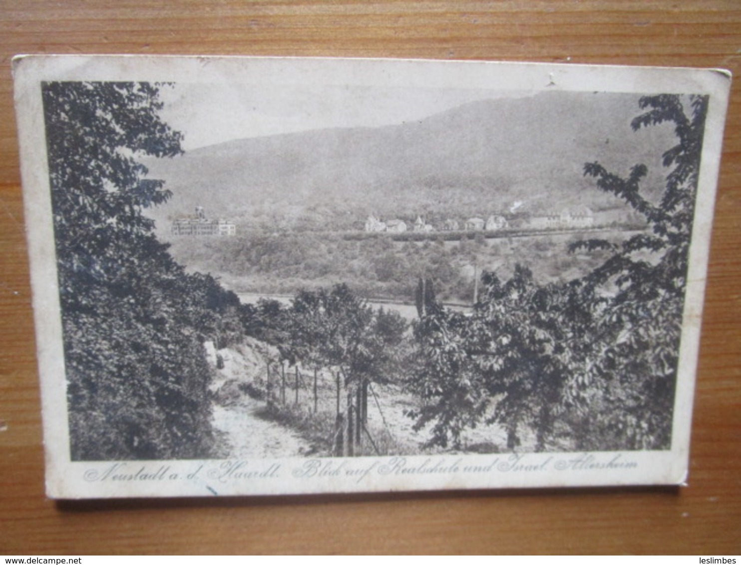 Neustadt An Der Haardt. Blick Auf Realschule Und Israel Altersheim. Eigentum Gebr. 815/51 TA Postmarked 1922 - Neustadt (Weinstr.)