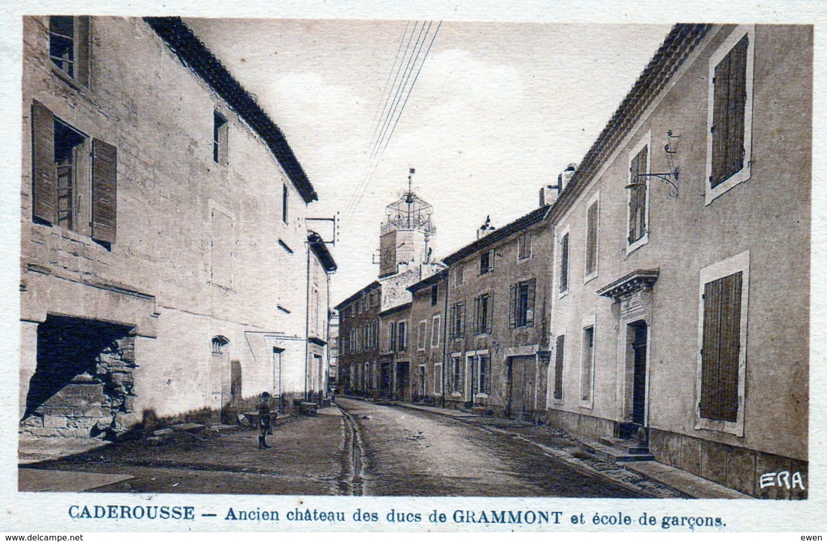 Caderousse. Ancien Chateau Et école De Garçons. - Autres & Non Classés