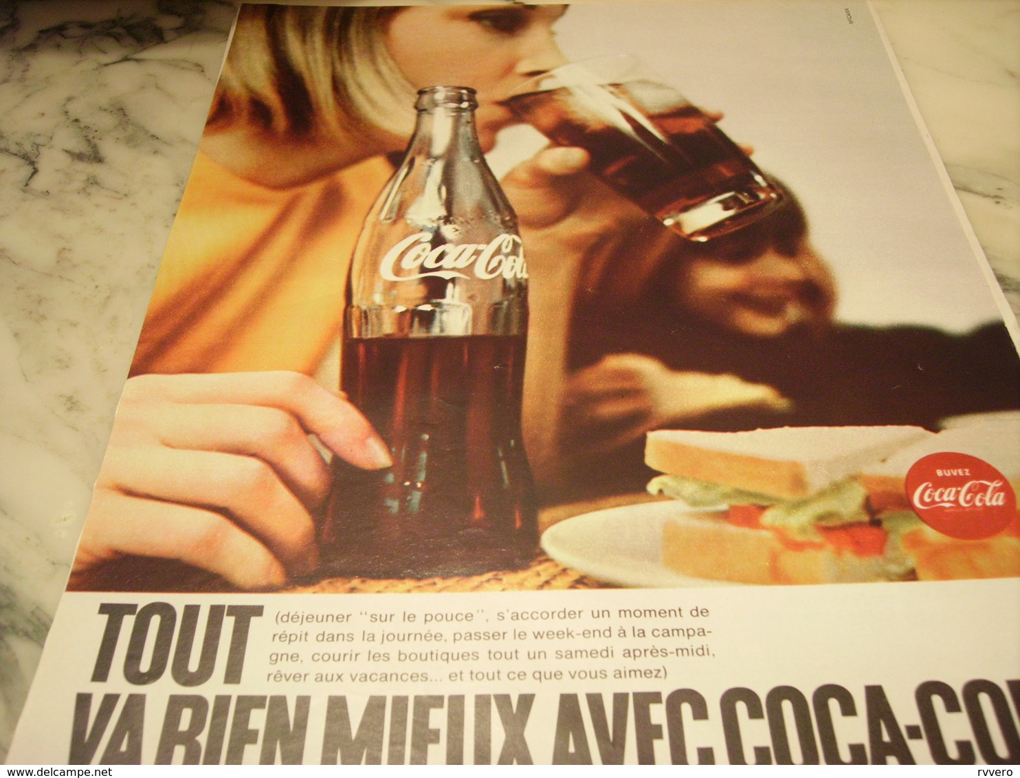 ANCIENNE PUBLICITE TOUT VA BIEN MIEUX AVEC   COCA COLA 1968 - Affiches