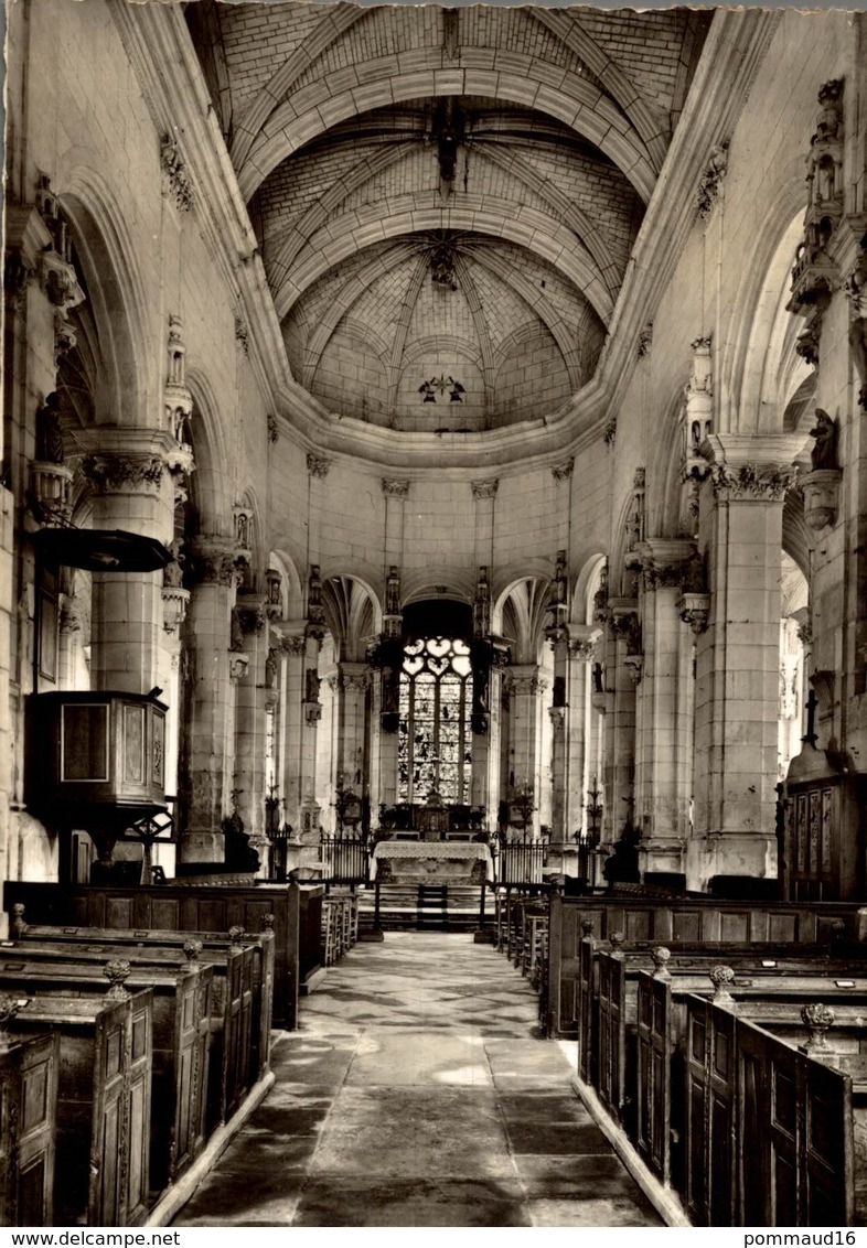 Lot De 2 CPSM Cravant Eglise St Pierre Et St Paul - Eglises Et Cathédrales