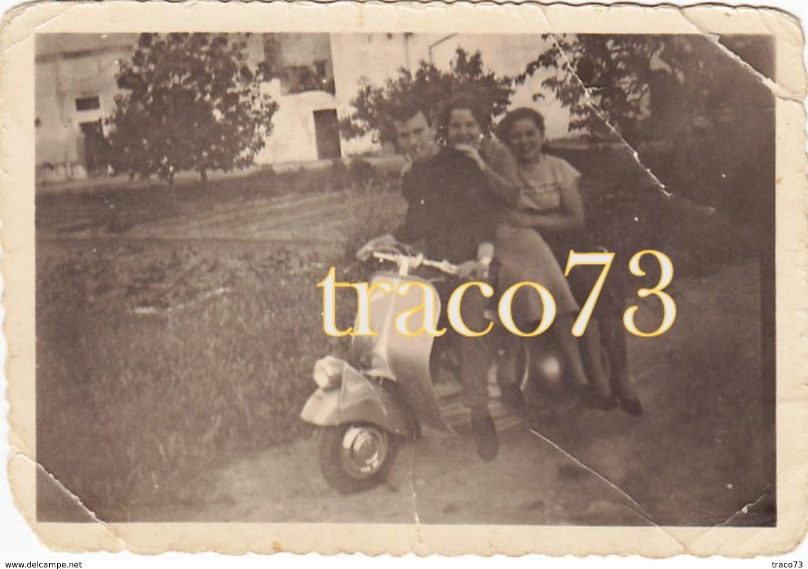 VESPA PIAGGIO Anni'50 /  Giovani In Posa _ Foto Formato 6 X 8,5 Cm. - Ciclismo