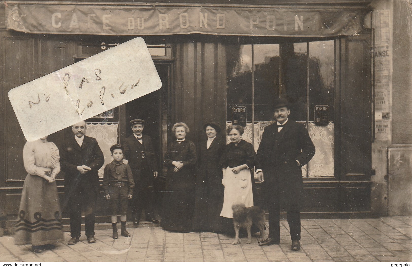 Café Du Rond-point - Maison G. HENRY En 1911 à Localiser  ( Carte-photo ) - A Identifier