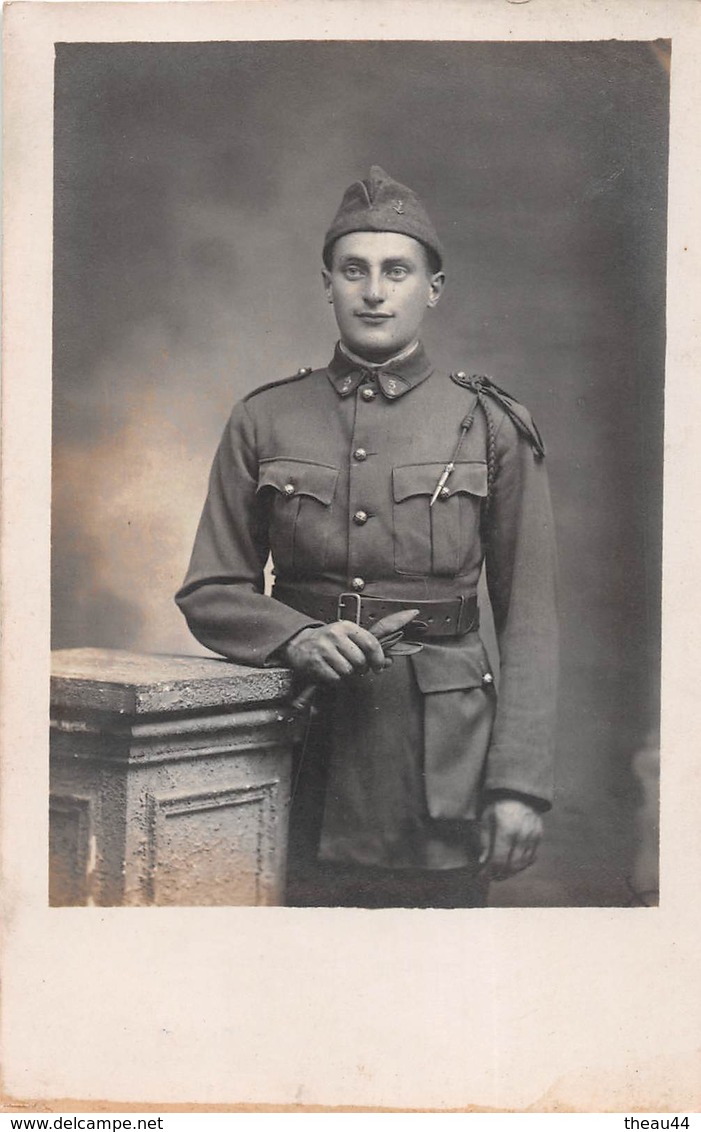 ¤¤  -  Carte-Photo Militaire Non Située D'un Soldat En Uniforme " 3 " Sur Le Col  -  ¤¤ - Uniformes