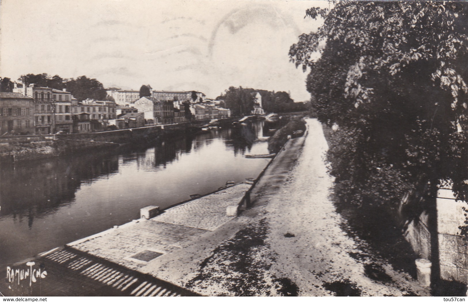 SAINTES - CHARENTE MARITIME -  (17)  - CPA 1938. - Saintes