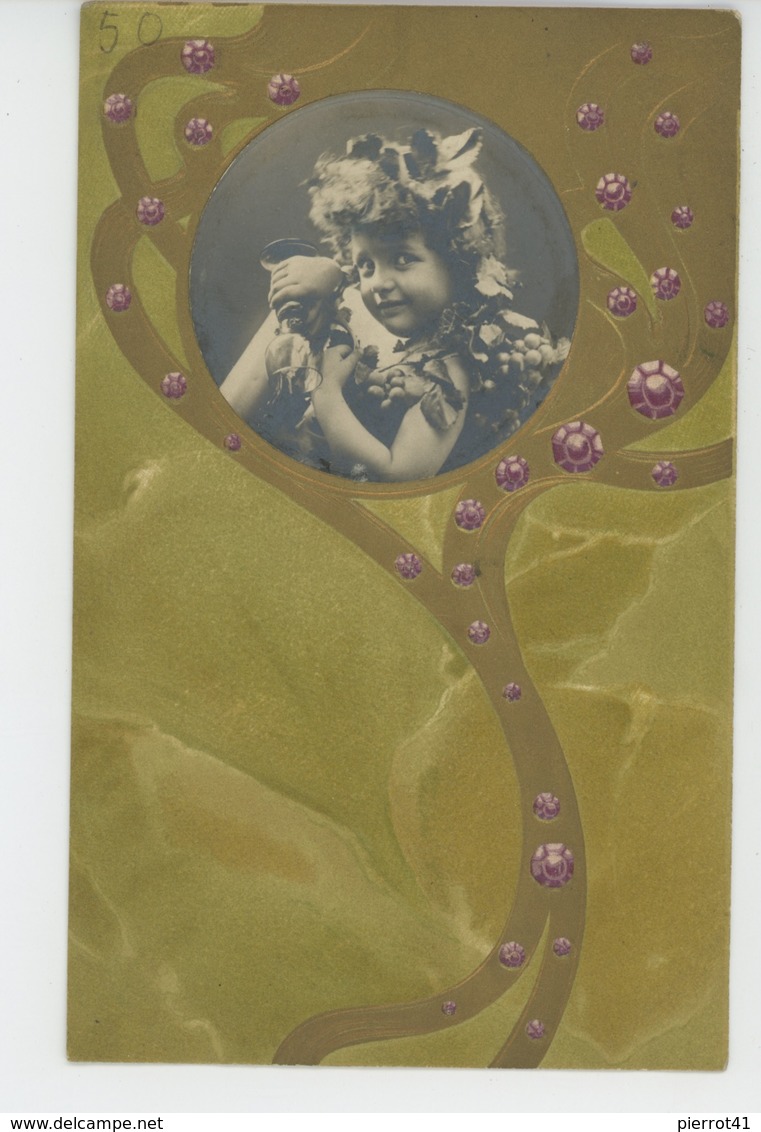 ENFANTS - Jolie Carte Fantaisie Gaufrée ART NOUVEAU Portrait Fillette Avec Raisin Et Verre (embossed Postcard) - Portraits