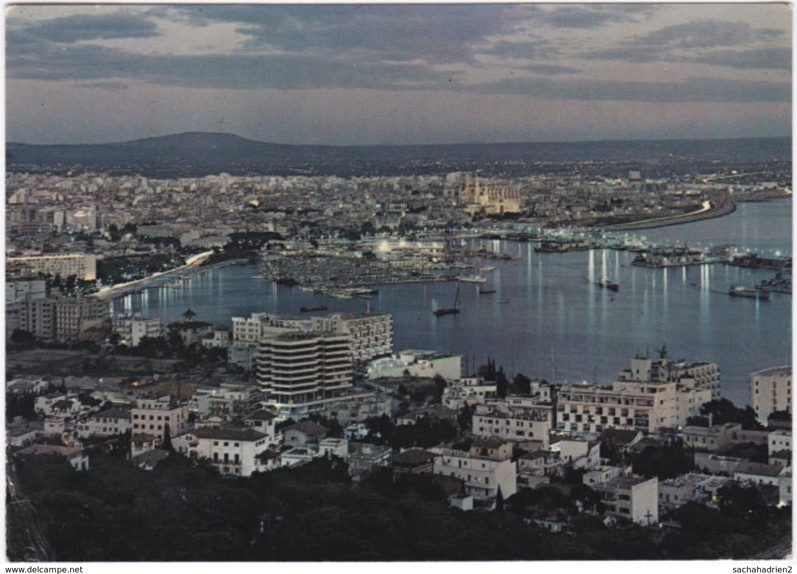 Gf. PALMA DE MALLORCA. La Bahia De Noche. 68 - Palma De Mallorca