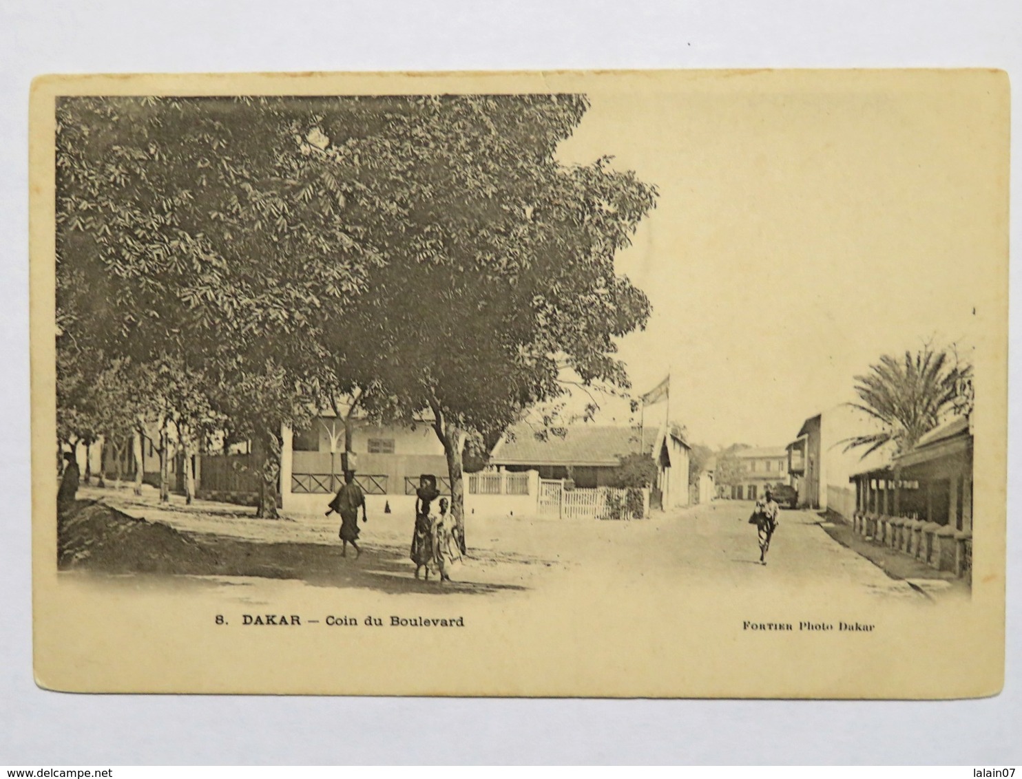 C. P. A. Couleur : Sénégal : DAKAR : Coin Du Boulevard, Animé - Sénégal